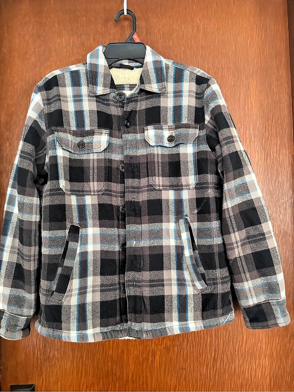 American Eagle Outfitters Plaid Sherpa-Lined Jacket in Black & White Size Medium
